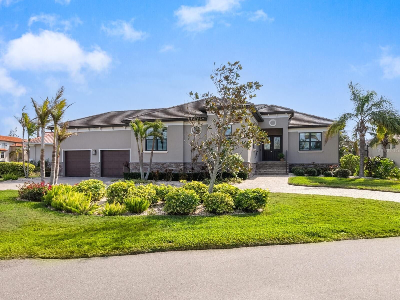 Property Photo:  12334 Baypointe Terrace  FL 34215 