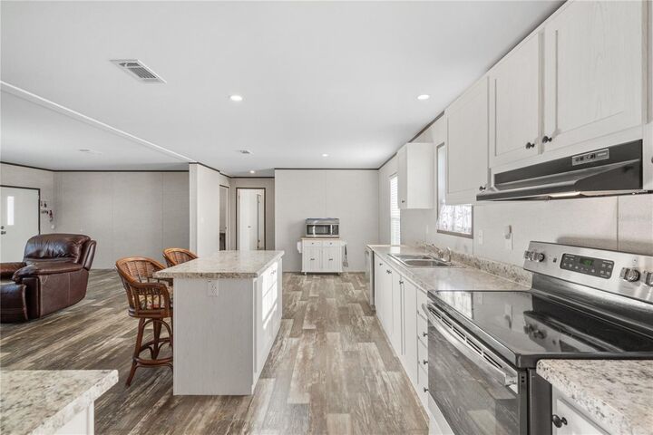Property Photo:  224 Wolverine Avenue  FL 34287 