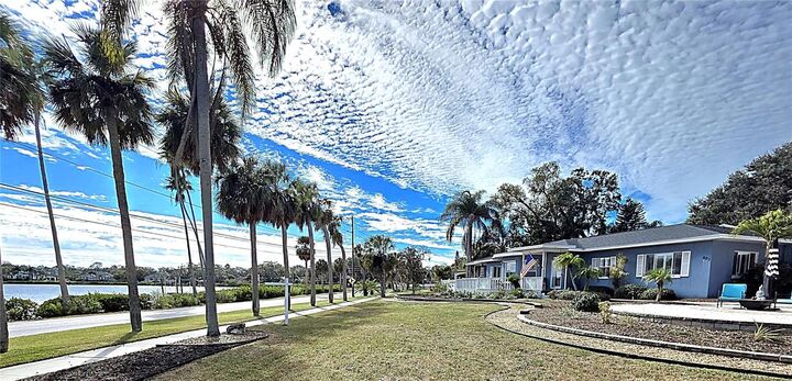 Property Photo: 401 Whitcomb Boulevard FL 34689