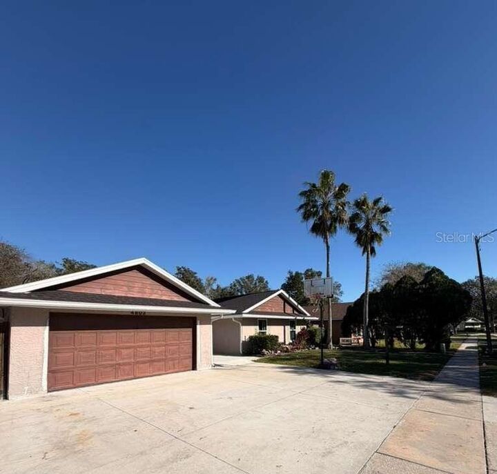 Property Photo:  4803 Hopespring Drive  FL 32829 