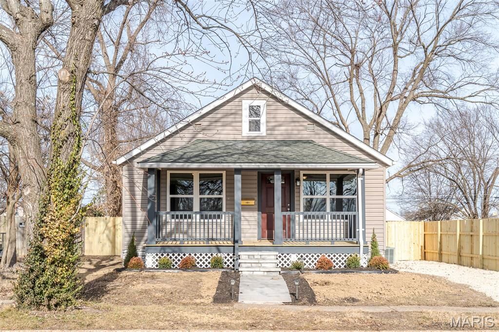 Property Photo: 423 Maple Street MO 63080