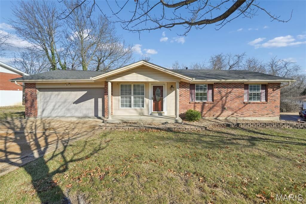 Property Photo: 1438 Twin Oaks Drive MO 63010