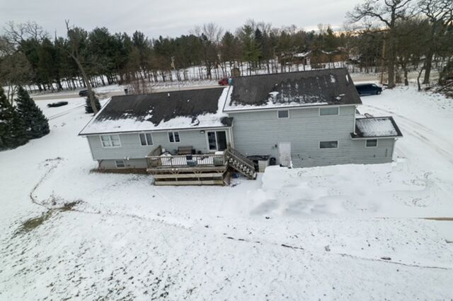 Property Photo: 45W962 Plank Road IL 60140