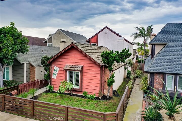 Property Photo:  2007 Delaware Street  CA 92648 