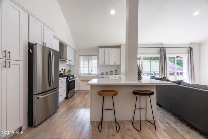 Property Photo:  31550 Agoura Road 3  CA 91361 