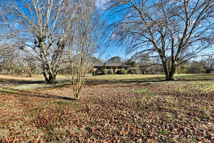 Property Photo: 1138 Pleasant Valley Rd TN 37035