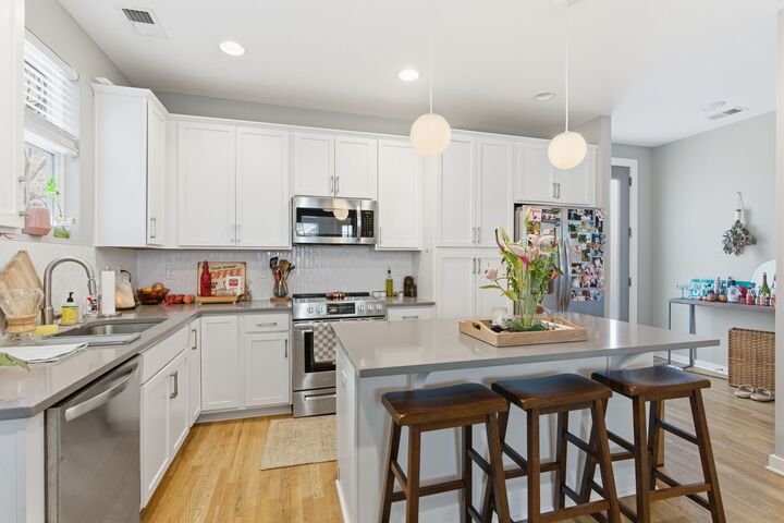 Property Photo:  2120 Herman St 6  TN 37208 