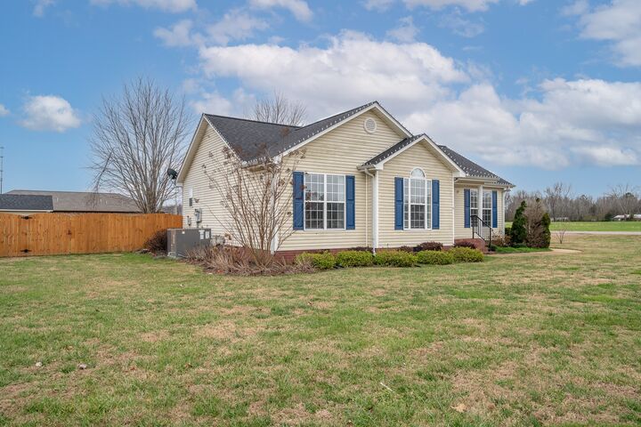 Property Photo:  110 Kitty Meyer Ln  TN 38469 