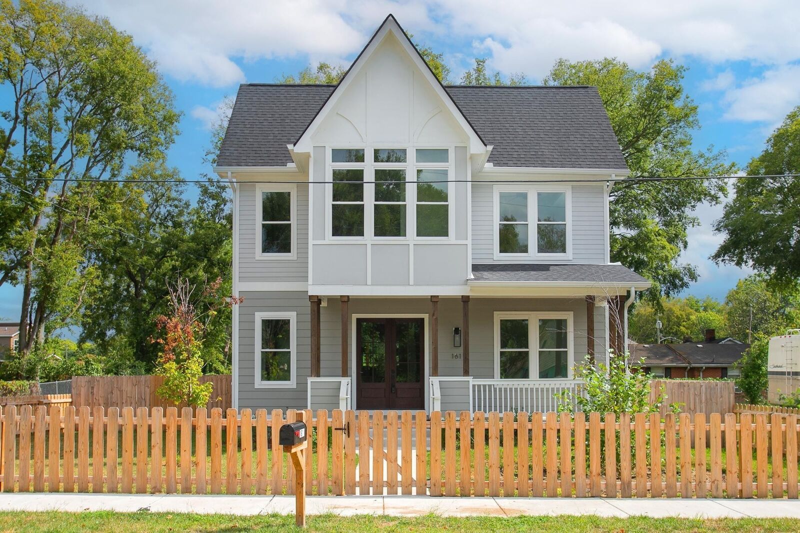 Property Photo: 1611 Century St TN 37208