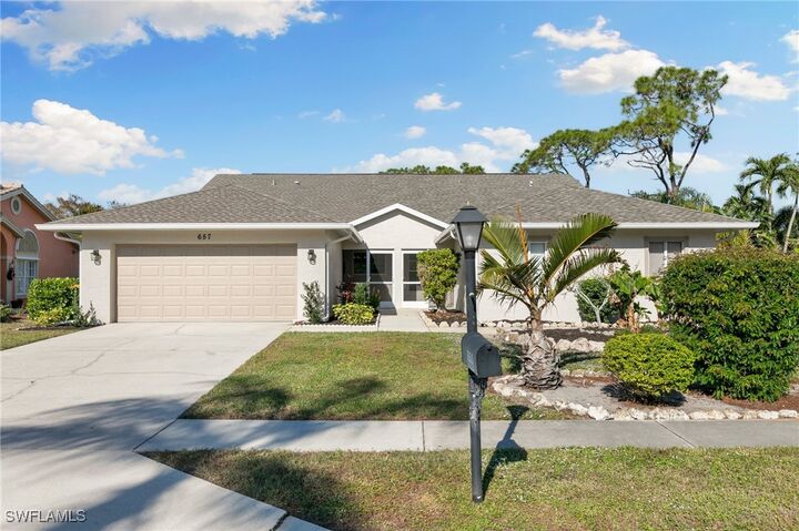 Property Photo:  657 Saint Andrews Boulevard  FL 34113 