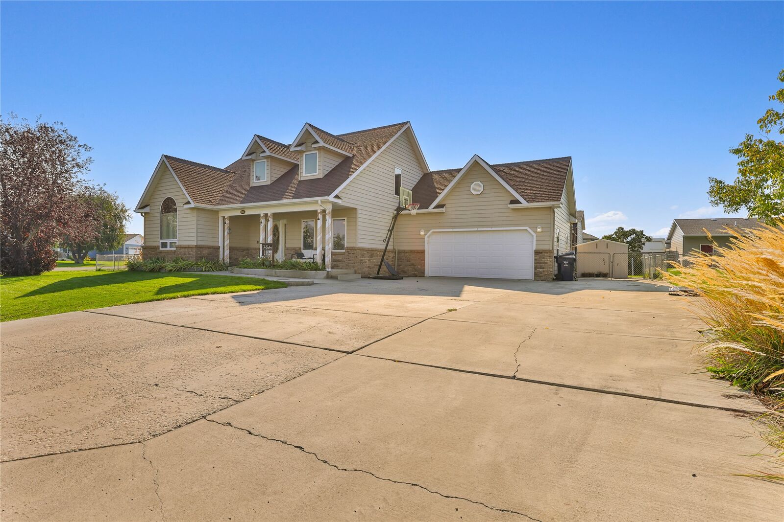 Property Photo: 835 Onyx Place MT 59602