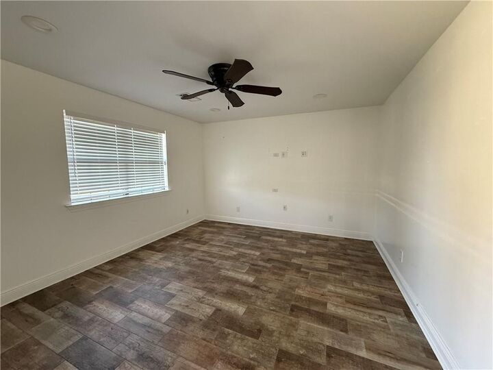 Property Photo: 204 E Urquhart Street LA 70043