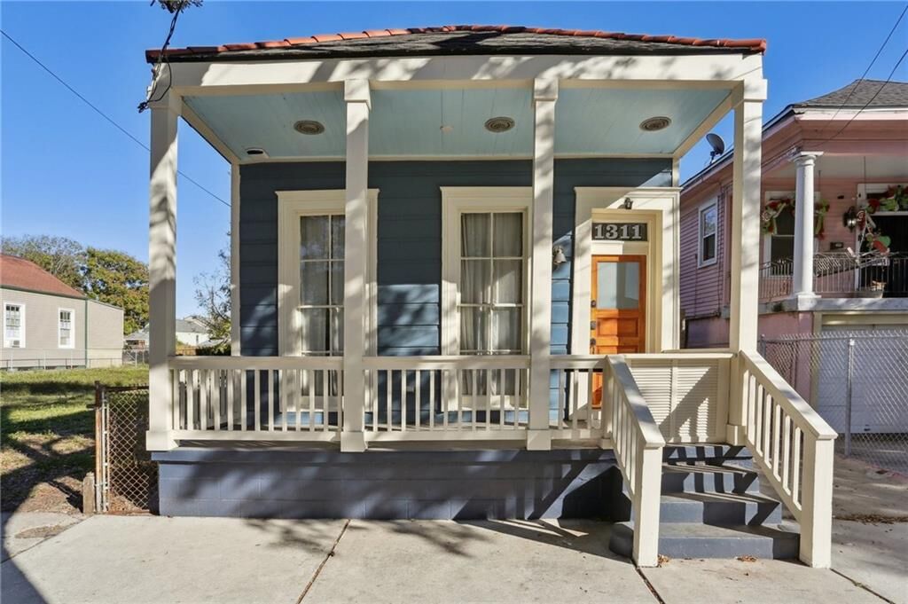 Property Photo:  1311 Elysian Fields Avenue  LA 70117 