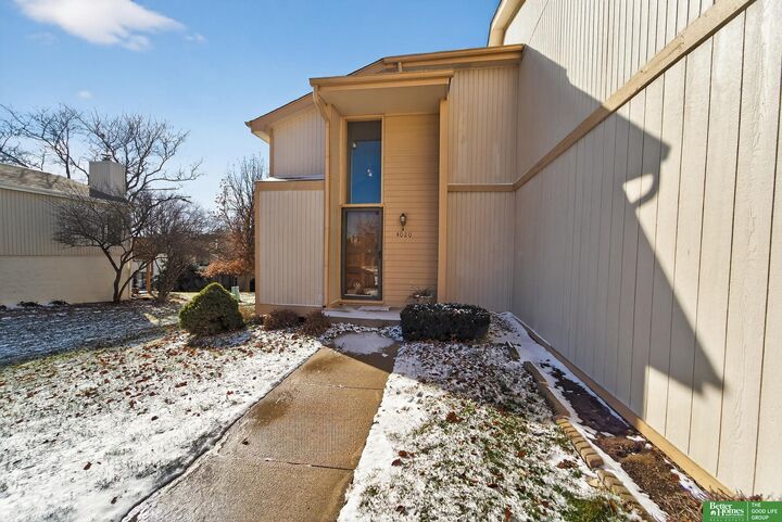 Property Photo: 4020 N 104 Plaza NE 68134