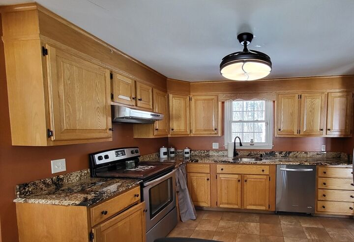 Property Photo:  13 Ridge Rd  MA 01550 