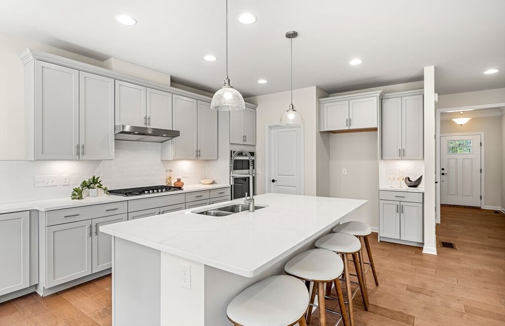 Property Photo:  27 Sandtrip Cir 7  MA 02081 