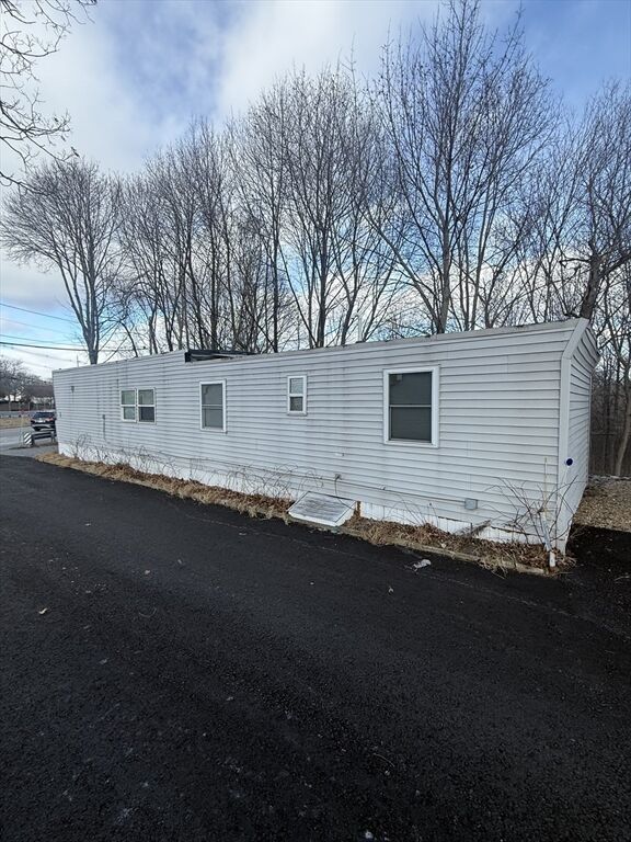 Property Photo:  103 Newbury St 1  MA 01923 