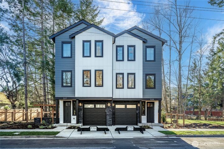 Property Photo: 539 NW Juniper Street WA 98027