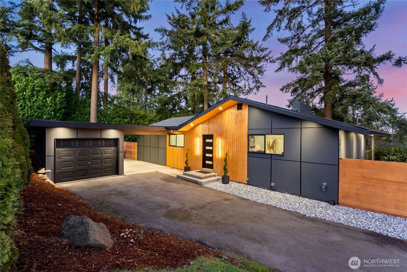 Property Photo:  508 S 145th St  WA 98168 