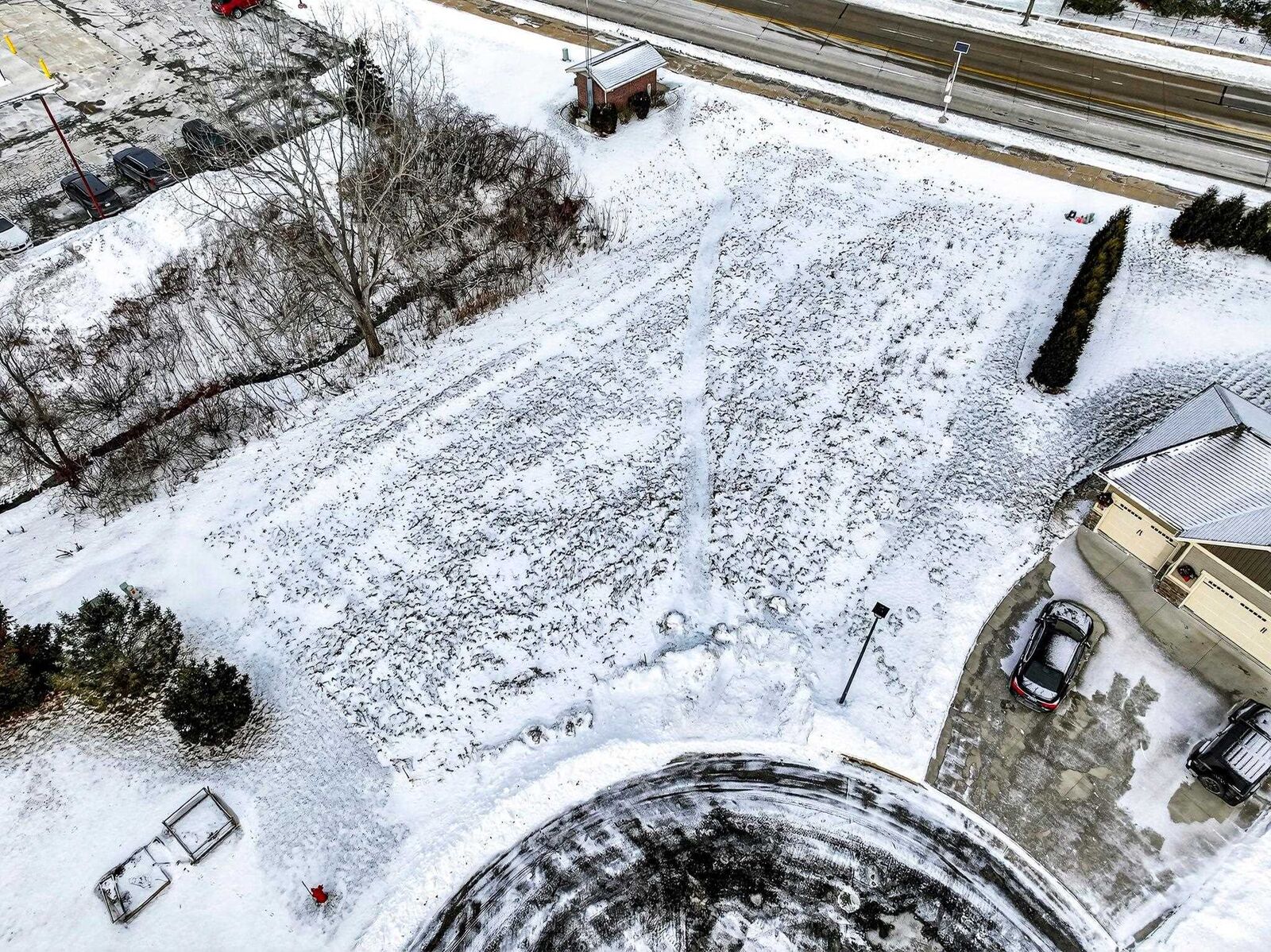 Property Photo: 1438 Chesterfield Court WI 54952