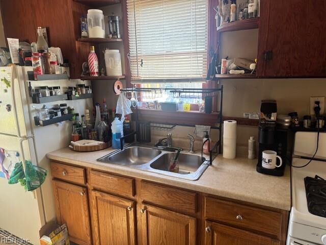 Property Photo:  614 Briarfield Rd  VA 23605 