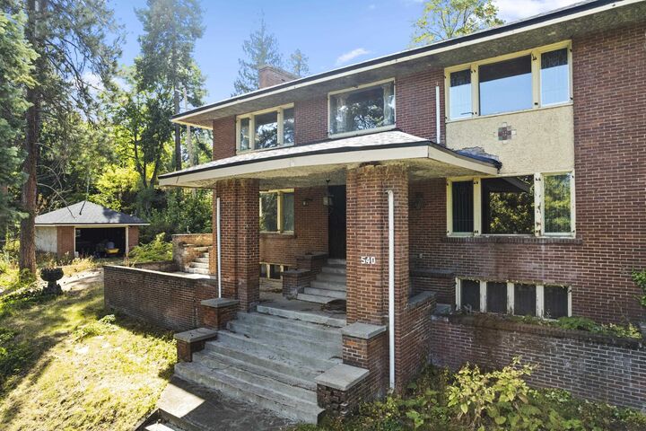Property Photo:  540 E Rockwood Blvd  WA 99202 