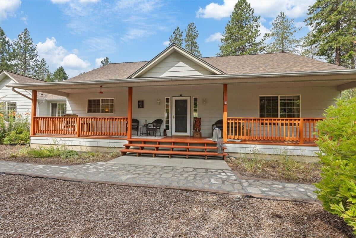 Property Photo:  26809 N Perry Rd  WA 99003 