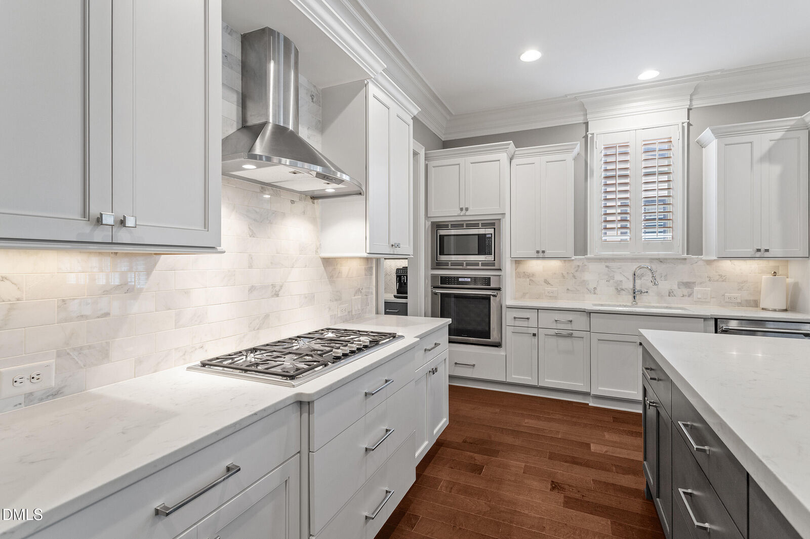 Property Photo:  1361 Queensferry Road  NC 27511 