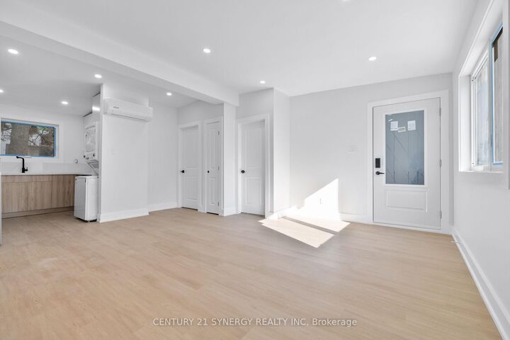 Property Photo:  598 Kirkwood Avenue 2  ON K1Z 5X4 