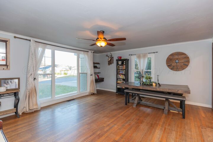 Property Photo:  2609 Parker Street  TX 79109-2115 