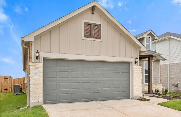 Property Photo:  482 Kapok Street  TX 78610 