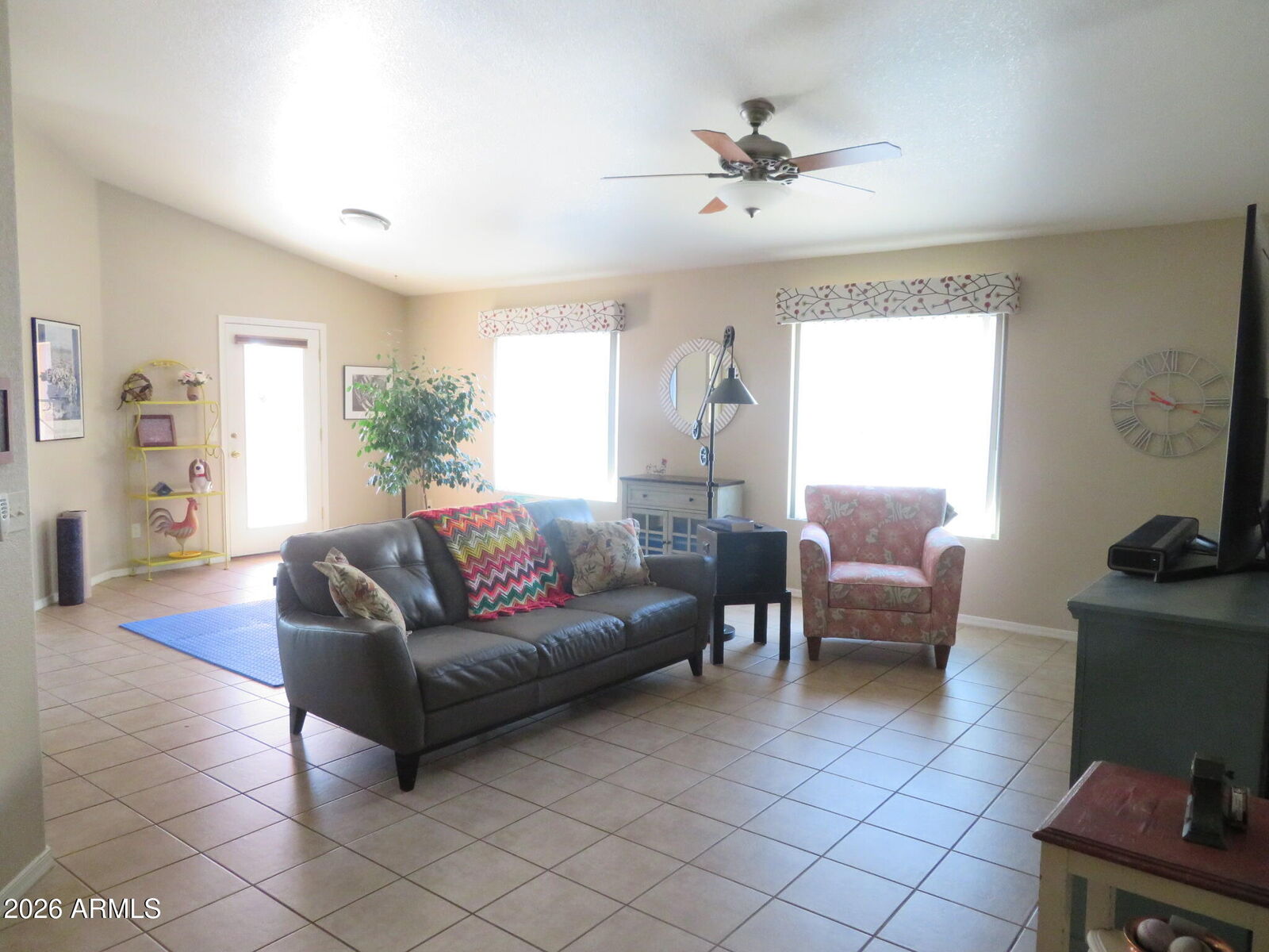 Property Photo:  977 Montrose Avenue  AZ 85635 