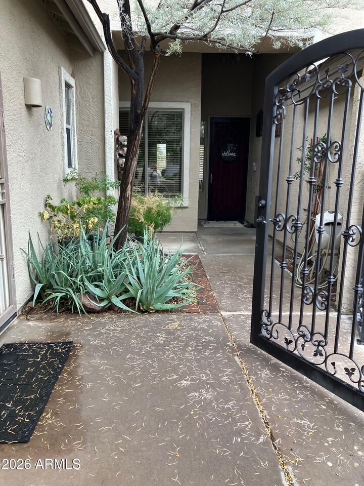 Property Photo: 7144 E Cuernavaco Way AZ 85118