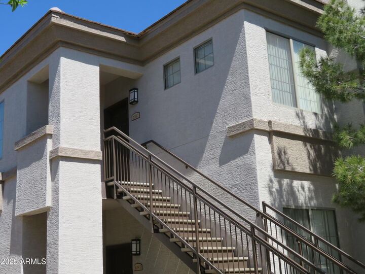 Property Photo:  1941 S Pierpont Drive 2087  AZ 85206 