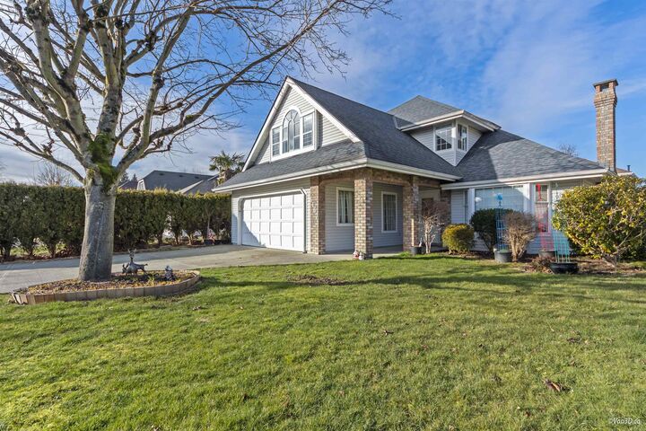 Property Photo:  6167 45 Avenue  BC V4K 4R1 