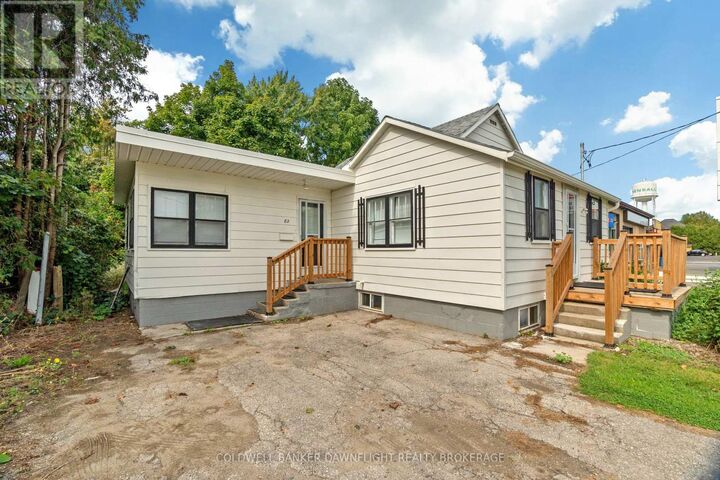 Property Photo:  82 London Road  ON N0M 1X0 