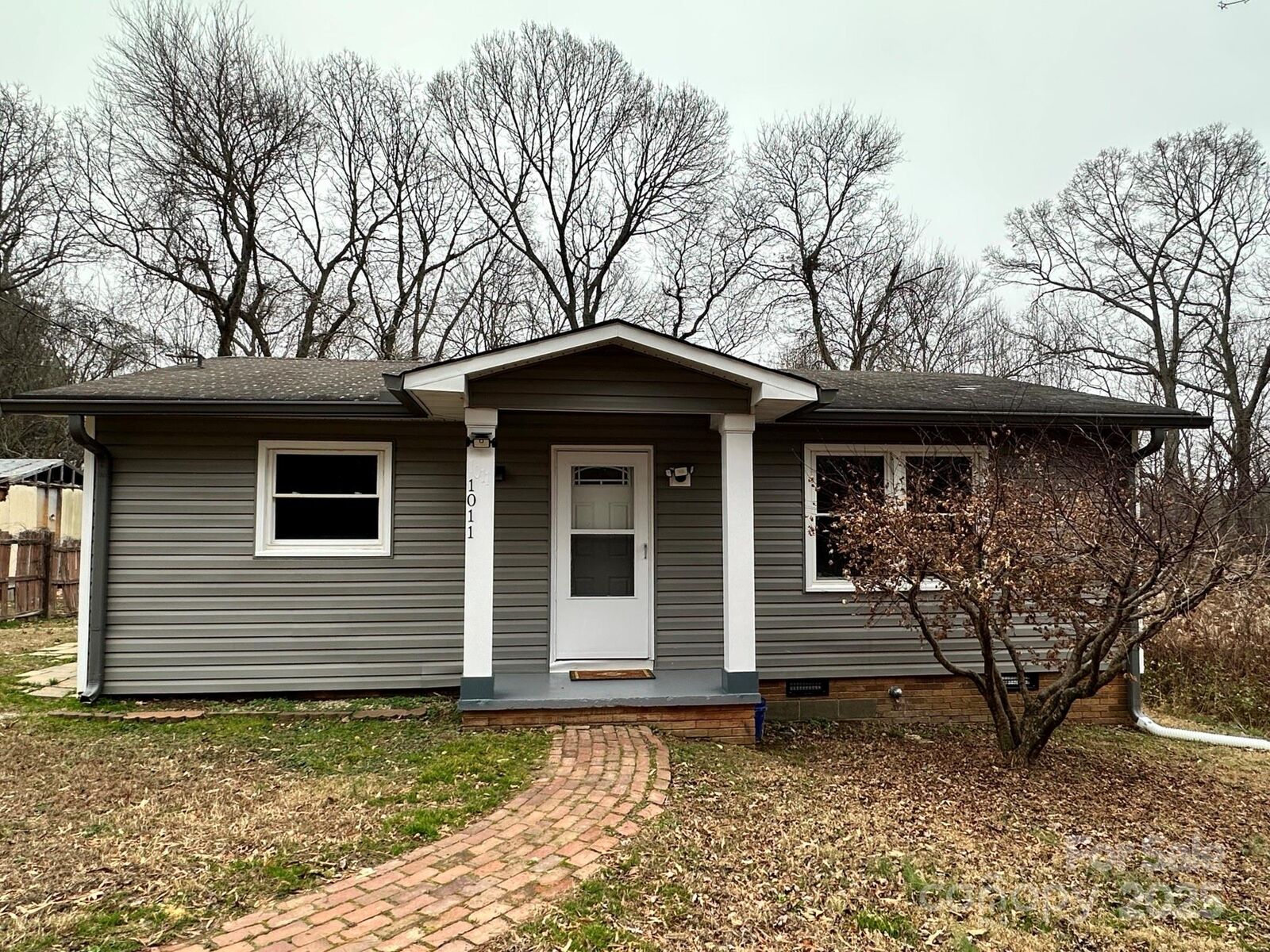 Property Photo:  1011 Hull Street  NC 28677 