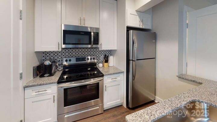 Property Photo:  1917 Pegram Street  NC 28205 