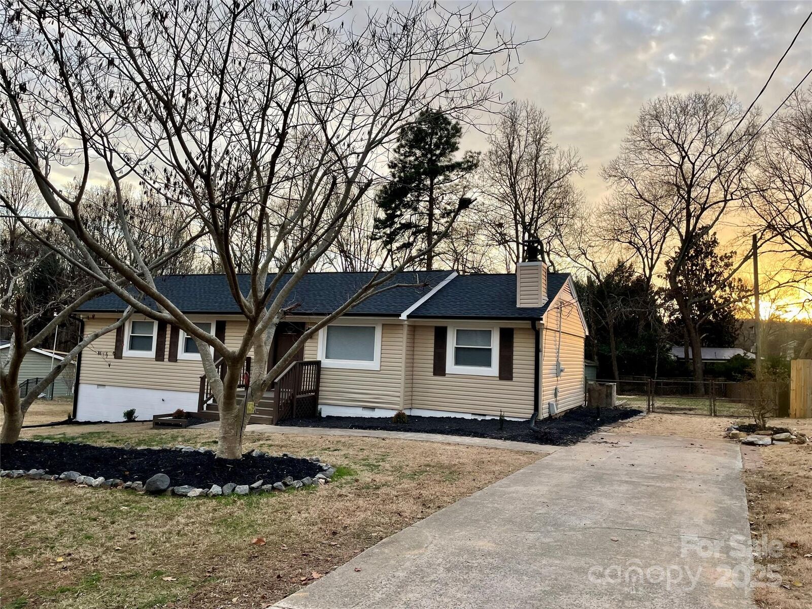 Property Photo:  3905 Branding Iron Drive  NC 28052 