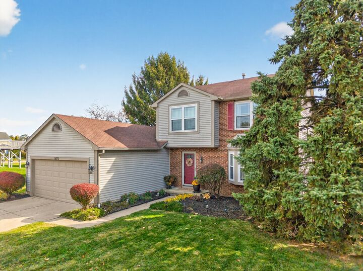 Property Photo:  5671 Saucony Drive  OH 43026 