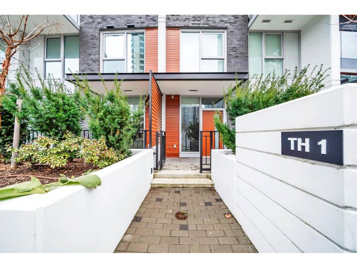 10448 University Drive Th1 — photo 1