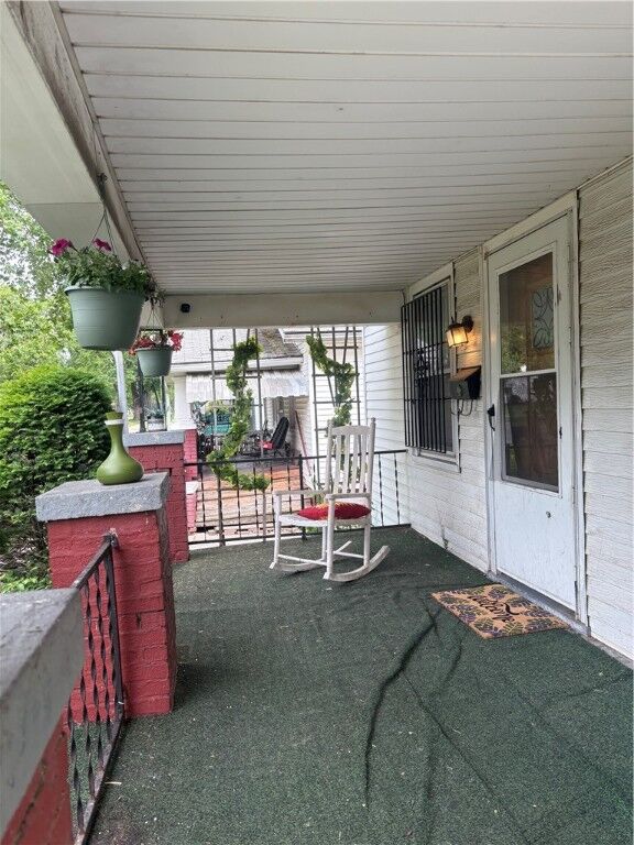 Property Photo:  1453 E Division Street  IL 62526 