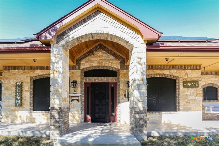 Property Photo:  301 County Road 4772  TX 76539 