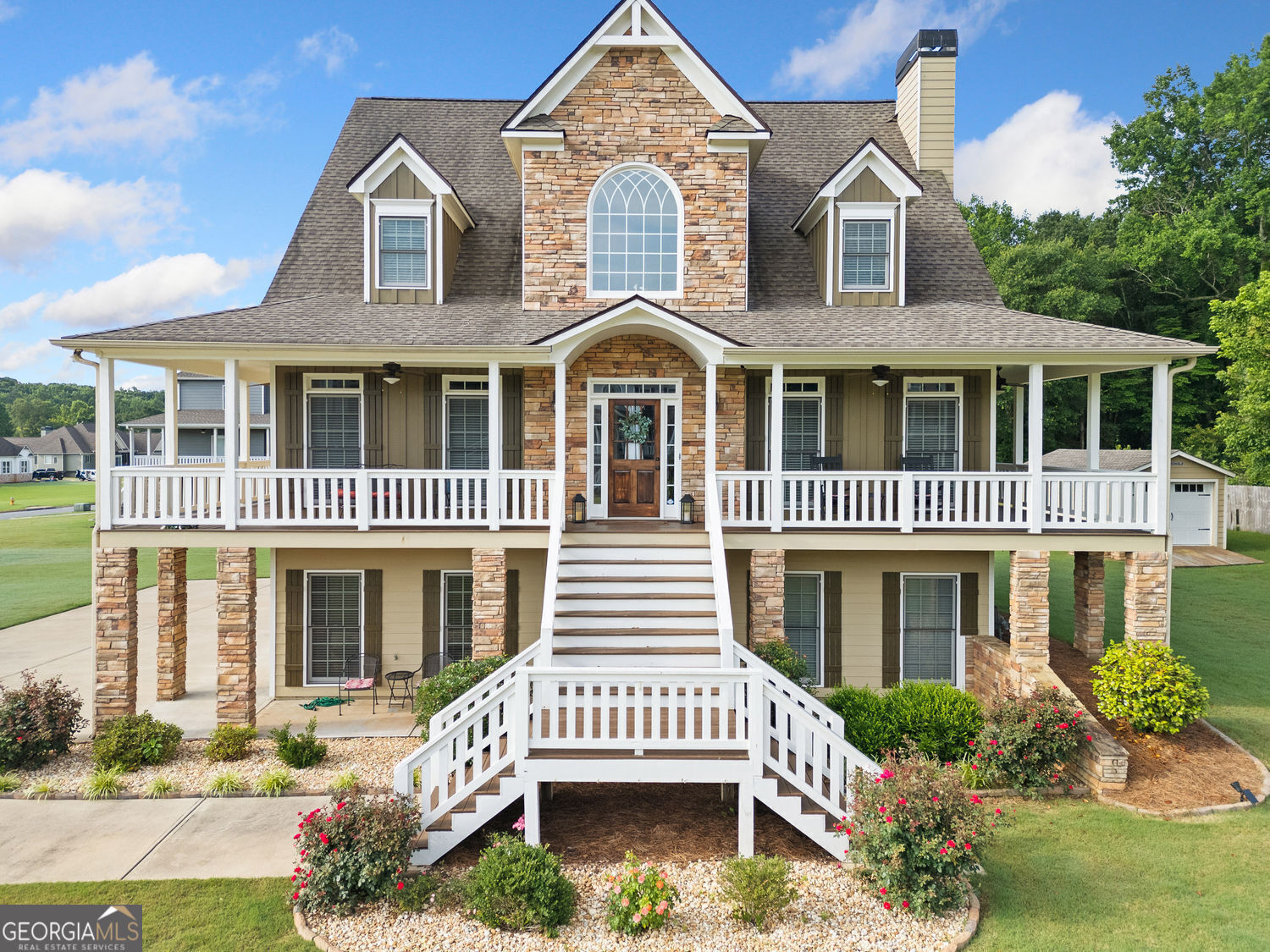 Property Photo:  92 River Walk Parkway  GA 30145 