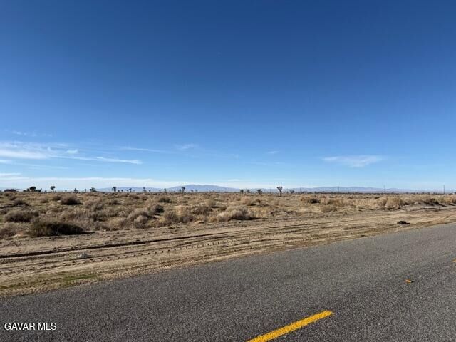 Property Photo:  120th St East &Amp Vic Ave H4  CA 93535 