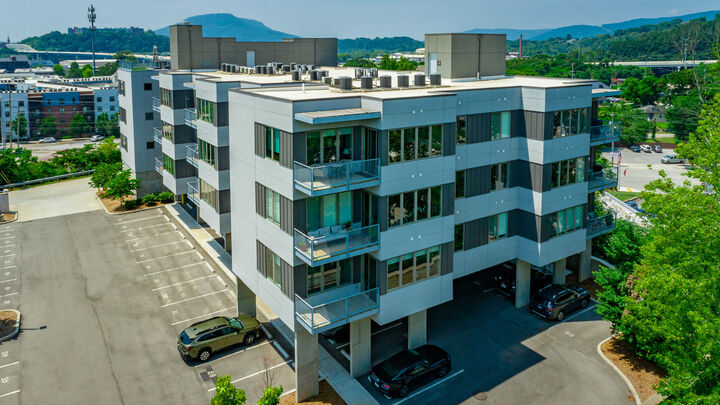 Property Photo:  411 Fairpoint Street  TN 37405 