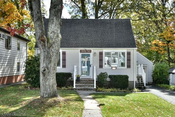 Property Photo:  66 Waldwick Ave  NJ 07463 