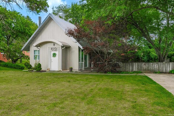 Property Photo: 612 N Kerry Drive IN 47408-2730