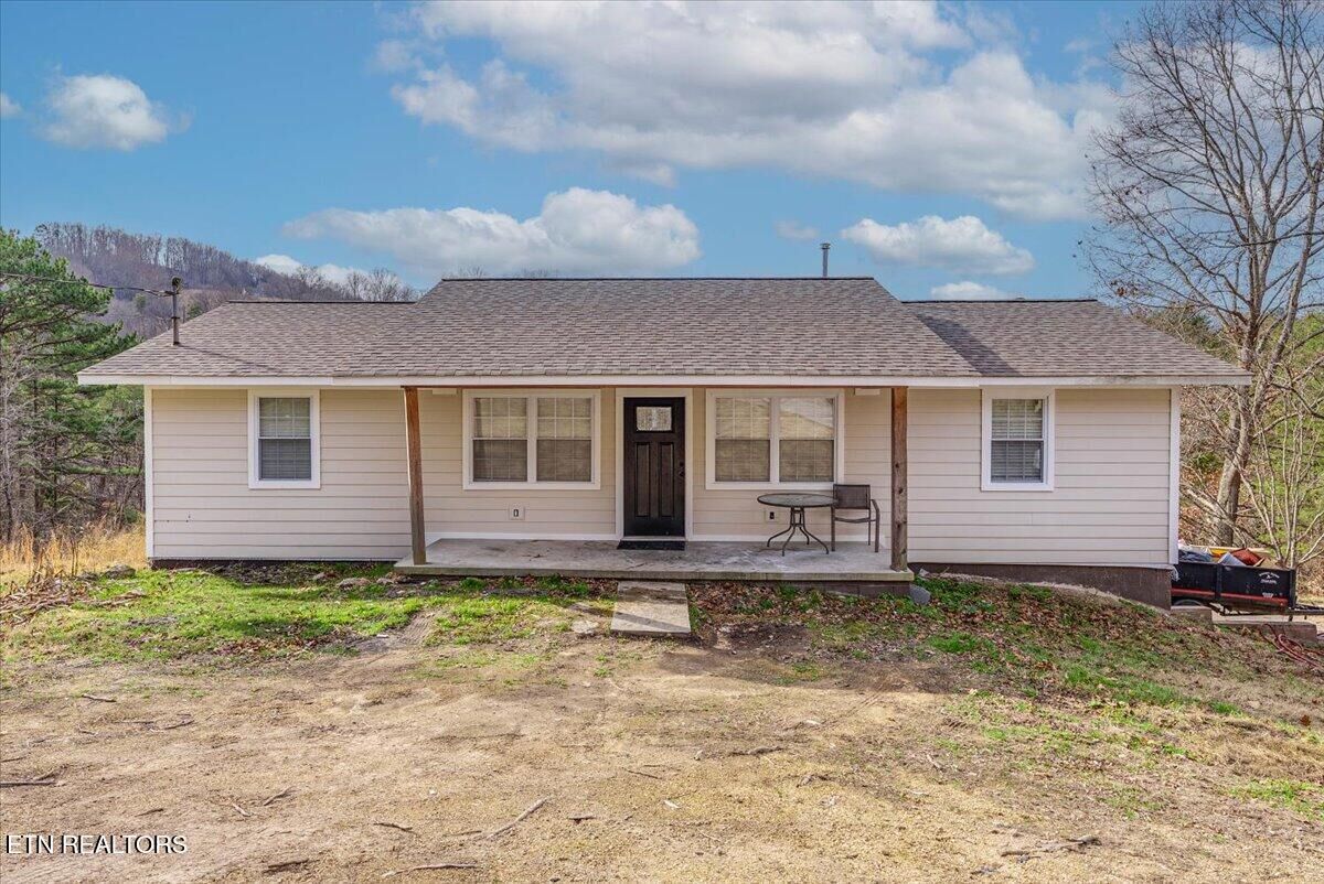 Property Photo:  263 Graves Hollow Rd  TN 37807 