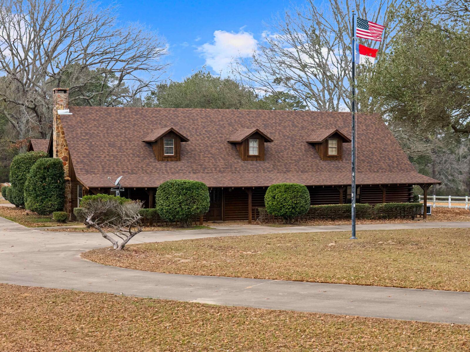 Property Photo:  947 Pumpkin Center Rd  TX 75672 
